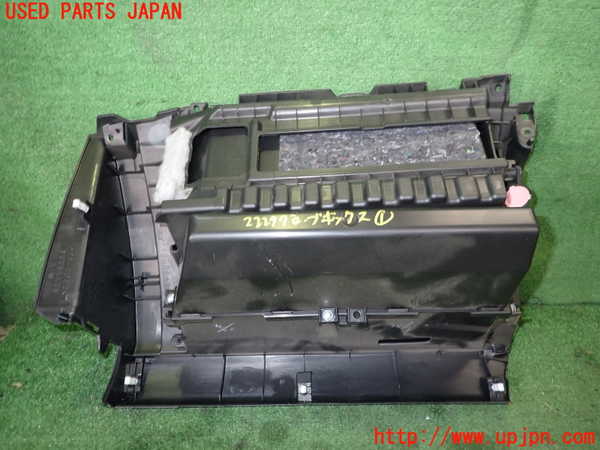 2UPJ-22297516]アウトランダーPHEV(GG2W)グローブボックス1 中古_m0003.jpg