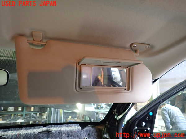 2UPJ-22297625]アウトランダーPHEV(GG2W)室内サンバイザー右側 中古_m0002.jpg