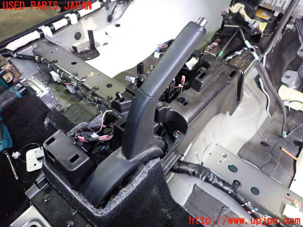 2UPJ-22297550]アウトランダーPHEV(GG2W)サイドブレーキレバー 中古_m0001.jpg