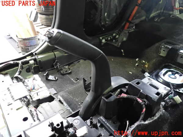 2UPJ-22297550]アウトランダーPHEV(GG2W)サイドブレーキレバー 中古_m0002.jpg