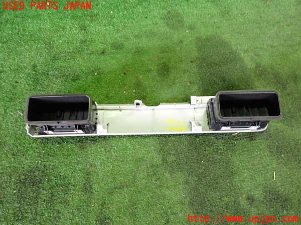 2UPJ-22297526]アウトランダーPHEV(GG2W)エアコン吹き出し口1 (左) 中古_m0004.jpg