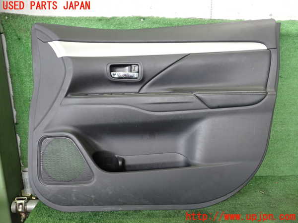 2UPJ-22291234]アウトランダーPHEV(GG2W)右前ドア内張り 中古_m0001.jpg