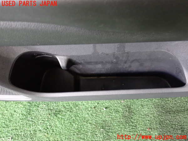 2UPJ-22291234]アウトランダーPHEV(GG2W)右前ドア内張り 中古_m0002.jpg