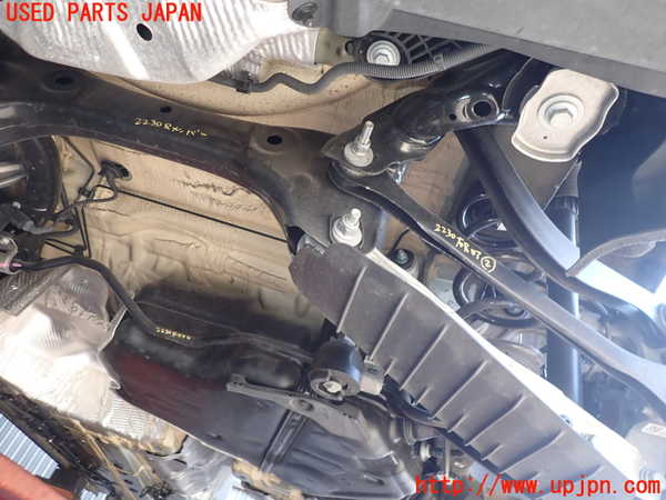 2UPJ-22305295]アウディ・A4 アバント(8WDEZ)リアメンバー 中古_m0002.jpg