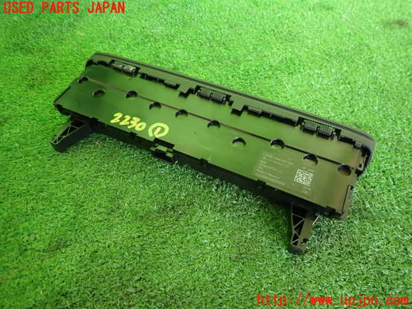 2UPJ-22306306]アウディ・A4 アバント(8WDEZ)スイッチ1 (ソナー他) 中古_m0002.jpg