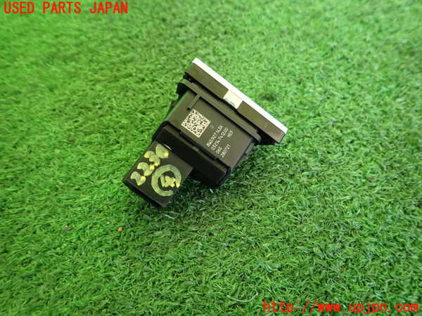 2UPJ-22306309]アウディ・A4 アバント(8WDEZ)スイッチ4 (オートホールド) 中古_m0002.jpg