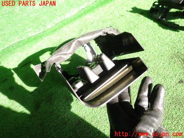 2UPJ-22307905]アウディ・A4 アバント(8WDEZ)コラムカバー 中古_m0003.jpg