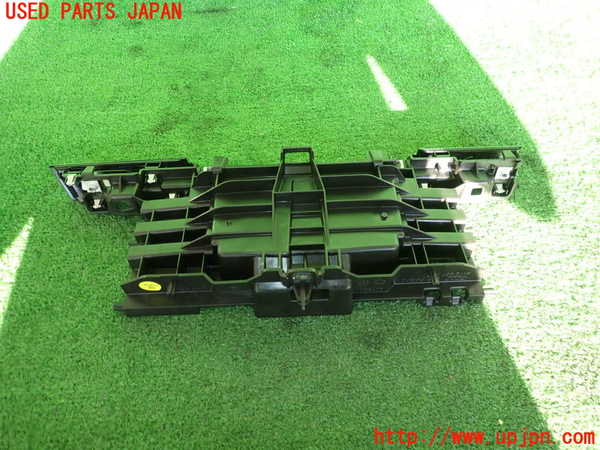 2UPJ-22307691]アウディ・A4 アバント(8WDEZ)内装トリム類1 中古_m0002.jpg