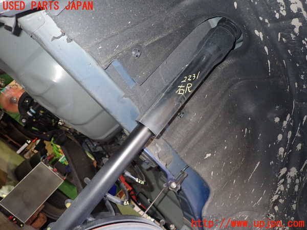 5UPJ-22315070]アクア(AQUA)(MXPK11)右リアショックアブソーバー 中古_m0001.jpg