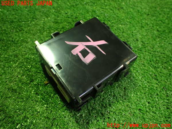 5UPJ-22316146]アクア(AQUA)(MXPK11)コンピューター1 (WIPER RELAY) 中古_m0002.jpg