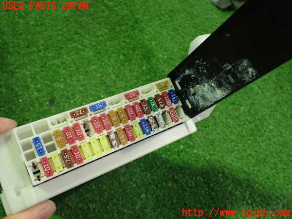 5UPJ-22316741]アクア(AQUA)(MXPK11)ヒューズボックス1 中古_m0004.jpg