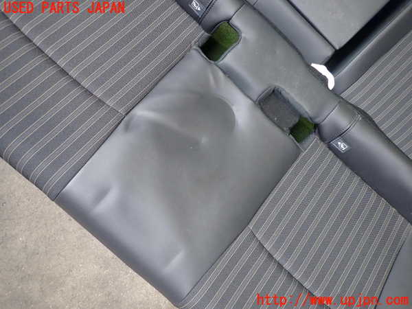 5UPJ-22317385]アクア(AQUA)(MXPK11)リアシート 【ジャンク品】 中古_m0002.jpg