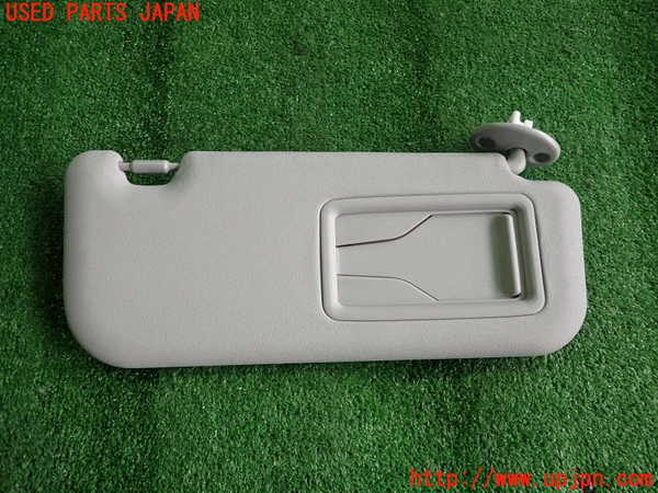5UPJ-22317625]アクア(AQUA)(MXPK11)室内サンバイザー右側 中古_m0002.jpg