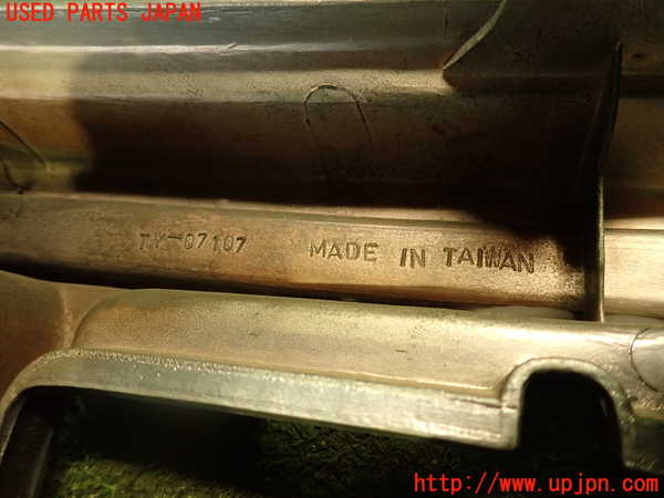 2UPJ-22321142]ランクル60系(HJ61V(改))左ヘッドライトリム 中古_m0005.jpg