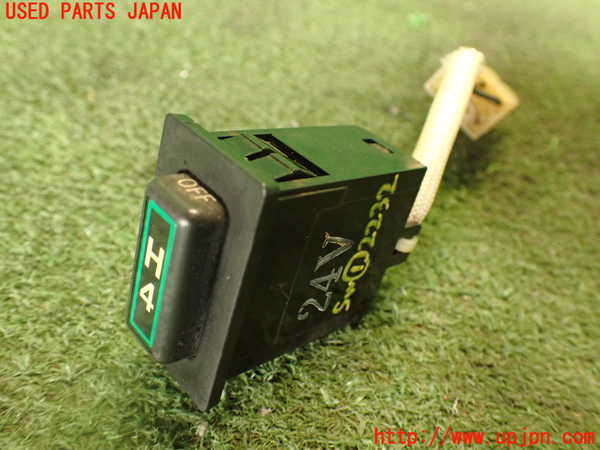 2UPJ-22326306]ランクル60系(HJ61V(改))スイッチ1 (H4) 中古_m0001.jpg