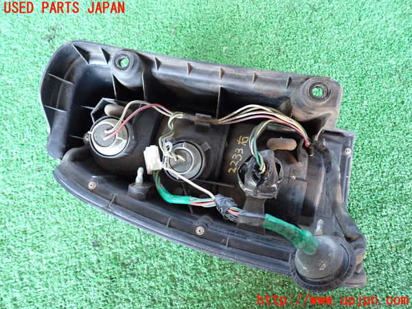 2UPJ-22331530]ハイラックスサーフ(KZN185W)右テールランプ 【ジャンク品】 中古_m0003.jpg