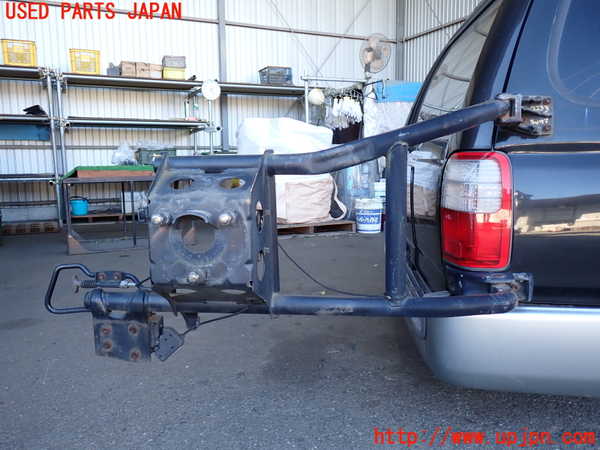 2UPJ-22331700]ハイラックスサーフ(KZN185W)スペアタイヤキャリア 中古_m0001.jpg