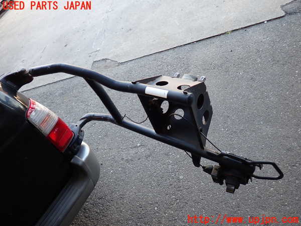 2UPJ-22331700]ハイラックスサーフ(KZN185W)スペアタイヤキャリア 中古_m0002.jpg