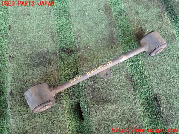 2UPJ-22335156]ハイラックスサーフ(KZN185W)左リアアッパーアーム1 中古_m0001.jpg