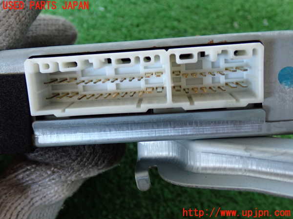 2UPJ-22336125]ハイラックスサーフ(KZN185W)ABSコンピューター 中古_m0002.jpg