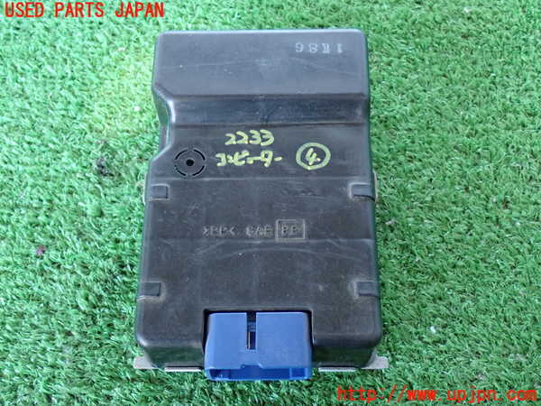 2UPJ-22336149]ハイラックスサーフ(KZN185W)コンピューター4 中古_m0001.jpg