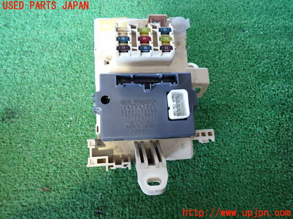 2UPJ-22336742]ハイラックスサーフ(KZN185W)ヒューズボックス2 中古_m0001.jpg