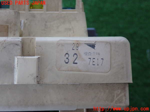 2UPJ-22336742]ハイラックスサーフ(KZN185W)ヒューズボックス2 中古_m0003.jpg