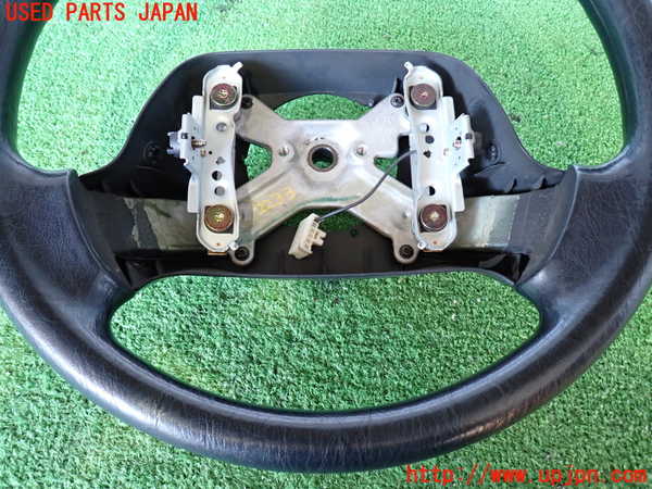 2UPJ-22337855]ハイラックスサーフ(KZN185W)ステアリングホイール 中古_m0002.jpg