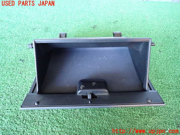 2UPJ-22337516]ハイラックスサーフ(KZN185W)グローブボックス1 中古_m0002.jpg