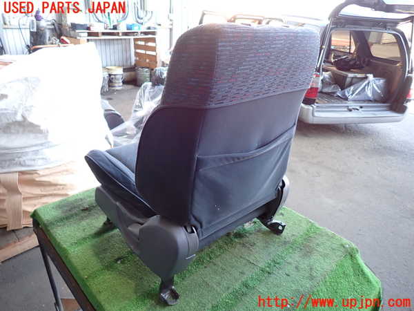 2UPJ-22337065]ハイラックスサーフ(KZN185W)助手席シート 中古_m0003.jpg