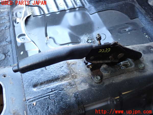 2UPJ-22337550]ハイラックスサーフ(KZN185W)サイドブレーキレバー 中古_m0001.jpg