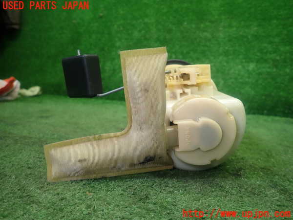 5UPJ-22352510]セリカ(ZZT231)燃料ポンプ 中古_m0003.jpg