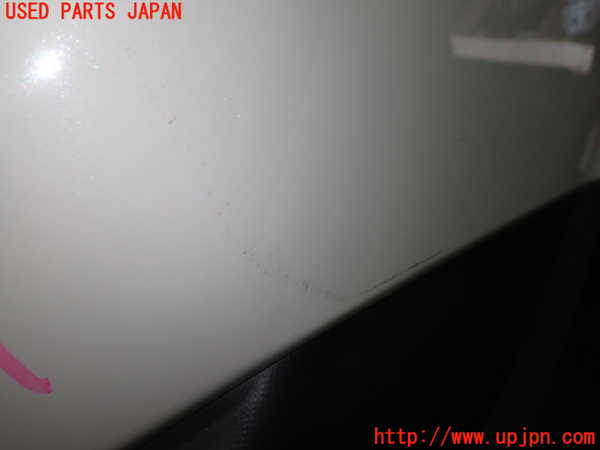 5UPJ-22361610]レヴォーグ(VN5)リアバンパー 中古_m0003.jpg