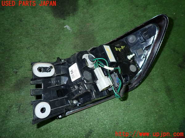 5UPJ-22361536]レヴォーグ(VN5)左テールランプ 中古_m0003.jpg