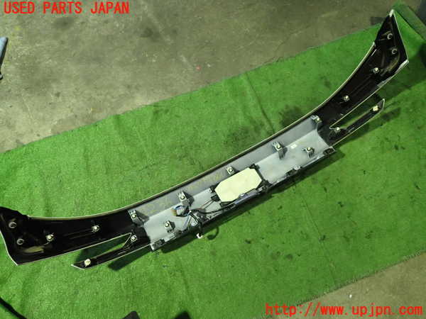 5UPJ-22361573]レヴォーグ(VN5)バックドアパネル1 中古_m0005.jpg