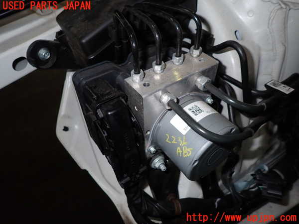 5UPJ-22364040]レヴォーグ(VN5)ABSアクチュエーター 中古_m0001.jpg