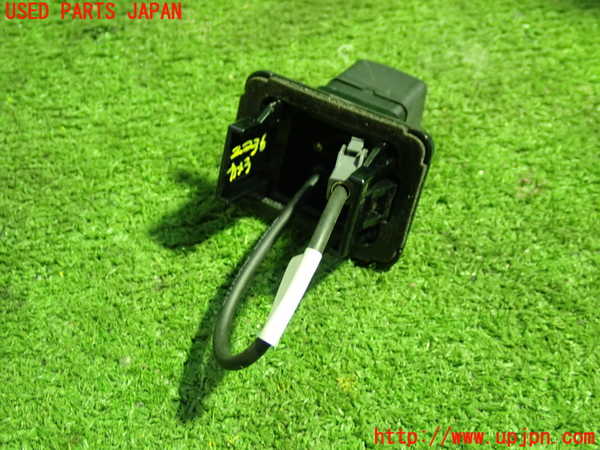 5UPJ-22366680]レヴォーグ(VN5)バックカメラ 中古_m0002.jpg