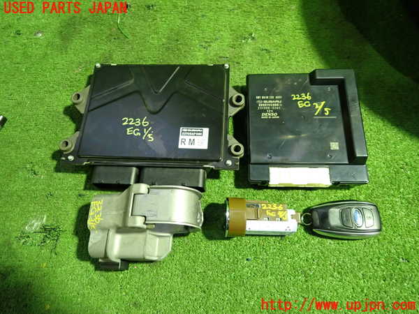 5UPJ-22366110]レヴォーグ(VN5)エンジンコンピューター 中古_m0001.jpg