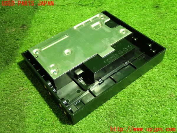 5UPJ-22366154]レヴォーグ(VN5)コンピューター9 86222VC060 中古_m0003.jpg
