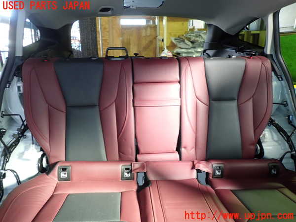 5UPJ-22367385]レヴォーグ(VN5)リアシート 中古_m0002.jpg