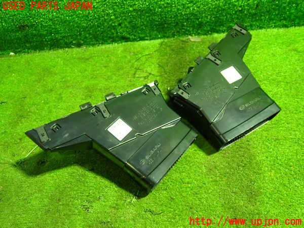 5UPJ-22367528]レヴォーグ(VN5)エアコン吹き出し口3（真中） 中古_m0003.jpg