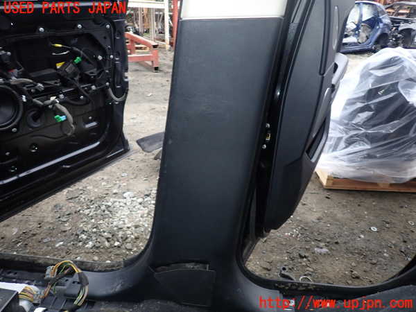 5UPJ-22377665]ランドローバー・レンジローバー イヴォーク(LV2A)右センターピラートリム 中古_m0003.jpg