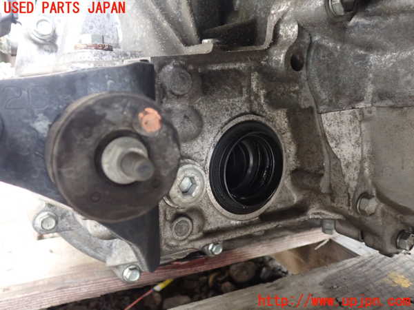 1UPJ-22383010]エスクァイアハイブリッド(ZWR80G)ミッション AT 2ZR-FXE 中古_m0004.jpg
