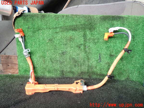 5UPJ-22386806]エスクァイアハイブリッド(ZWR80G)ハーネス1 中古_m0001.jpg