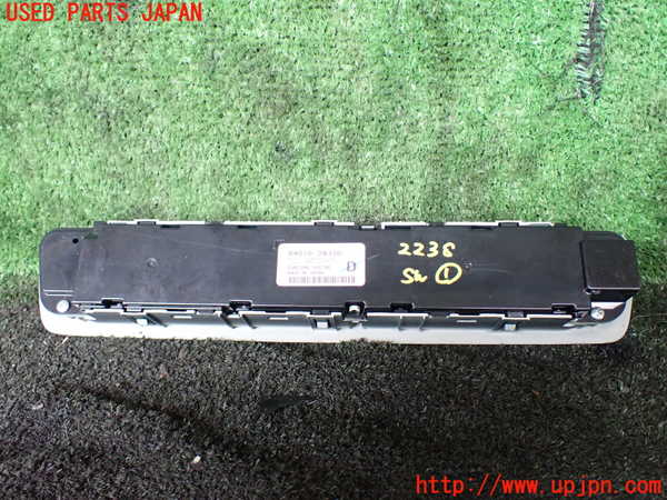 5UPJ-22386306]エスクァイアハイブリッド(ZWR80G)スイッチ1 (リヤエアコン) 中古_m0002.jpg