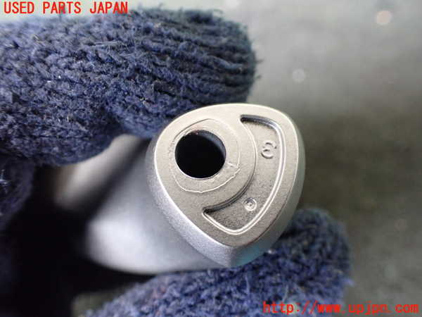 5UPJ-22387570]エスクァイアハイブリッド(ZWR80G)シフトノブ 中古_m0003.jpg