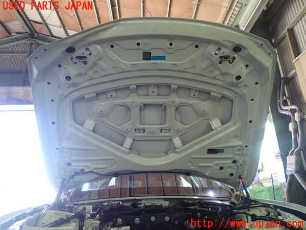 5UPJ-22391060]BMW M4 クーペ(3C30 F82)ボンネットフード 中古_m0003.jpg