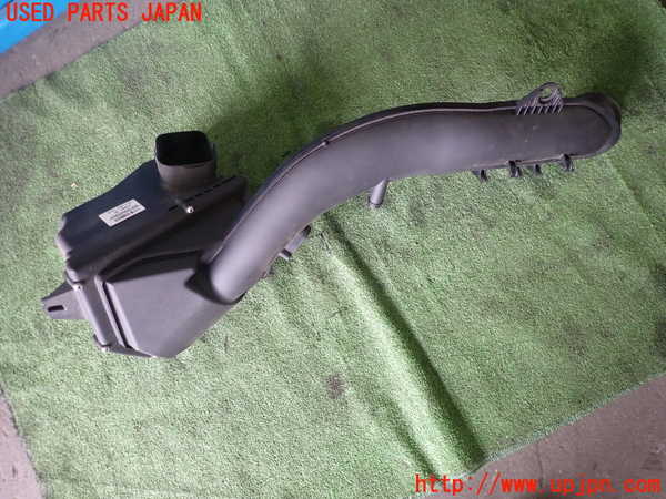 5UPJ-22392560]BMW M4 クーペ(3C30 F82)エアクリーナーボックス 中古_m0001.jpg