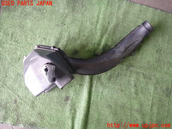 5UPJ-22392560]BMW M4 クーペ(3C30 F82)エアクリーナーボックス 中古_m0003.jpg