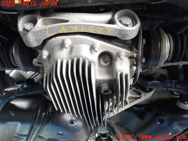 1UPJ-22394355]BMW M4 クーペ(3C30 F82)リアデフ 中古_m0003.jpg